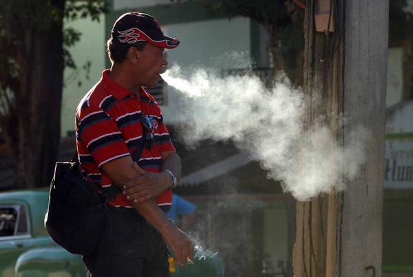 WHO Calls Smokers to Intensify Campaign against Tobacco (Photo: ACN)