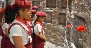 Cuba honors Che
