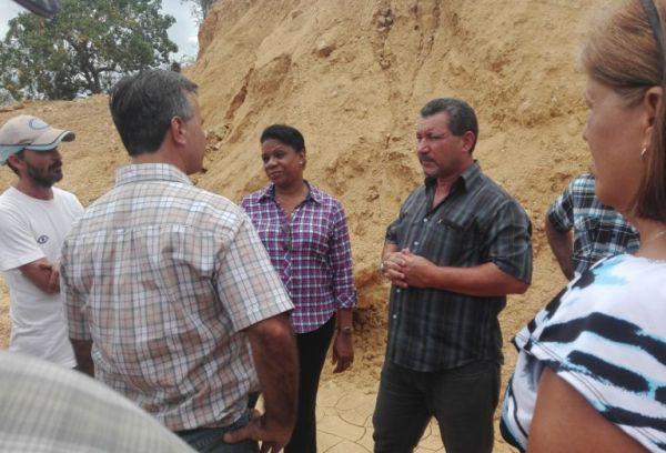 Chapman evaluates water project in trinidad