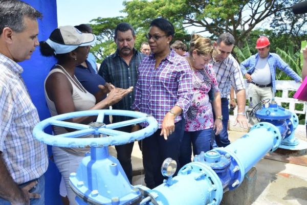 Chapman visits Trinidad