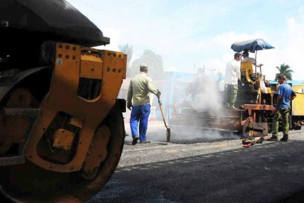 road repair in cuba