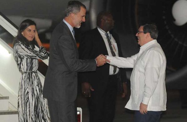 Felipe and Letizia arrive in Havana