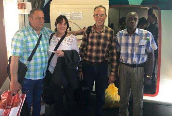 cuban health workers return from bolivia