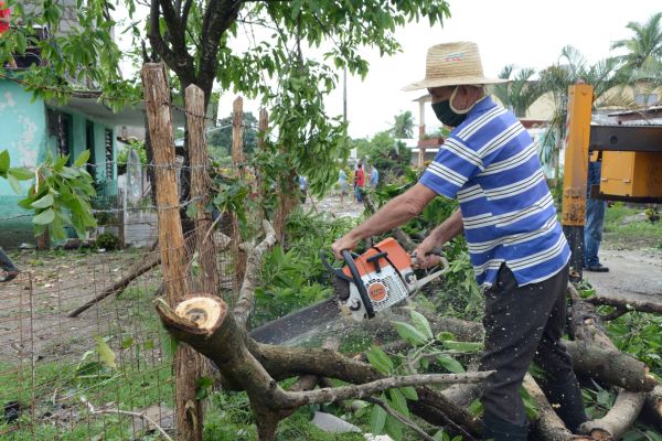 local storm hits district near sancti spiritus1