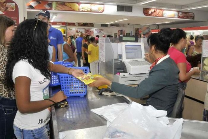 Cuba to open online shops