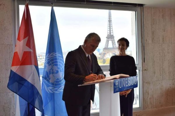 diaz-canel and unesco director