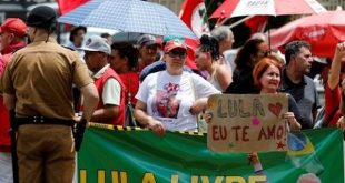 social_movements_stand_with_lula_