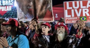 Thousands of followers have remained in vigil for 579 days in Curitiba demanding the liberation of Lula.